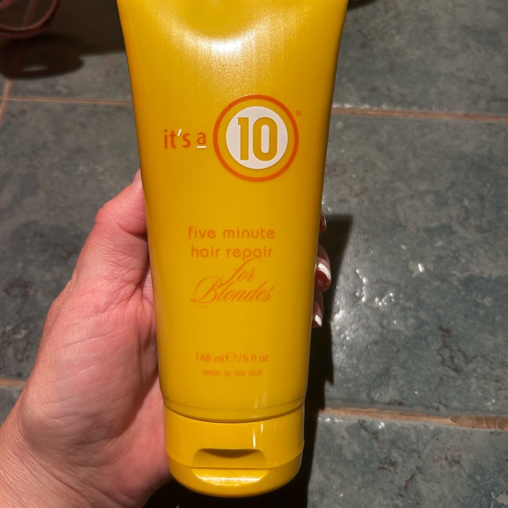 It’s a 10 Five Minute Hair Repair for Blondes